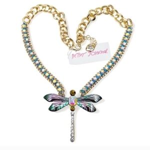 ✨️NWT BETSEY JOHNSON PENDANT WOVEN STONES STATEMENT DRAGONFLY NECKLACE✨️